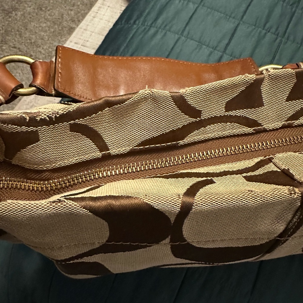 Coach Tan and Brown Signature Shoulder Bag - Picture 2 of 14